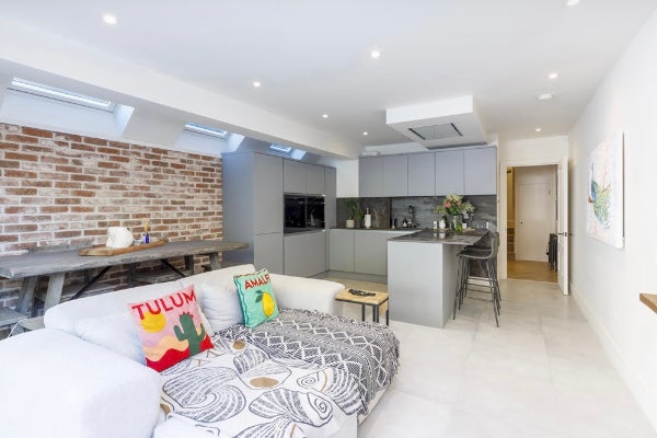 modern and bright rear extension